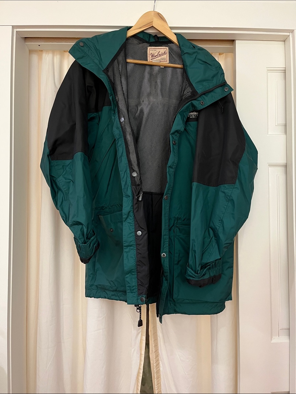Woolrich Teal and Black Waterproof Hooded Raincoat